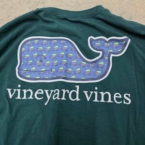 Vineyard Vines Men's Long Sleeve T-Shirt Whale Graphic Green Casual Top‎